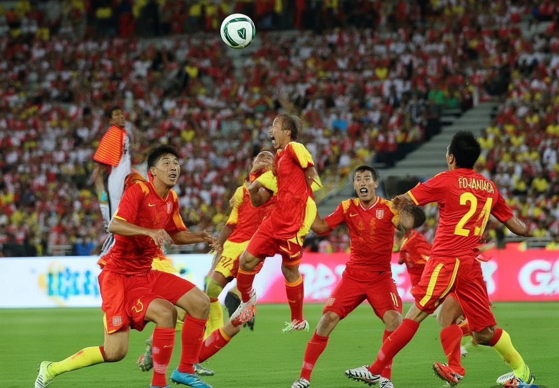 2013年伊拉克之战：国足逆境拼搏与心理挑战(图1)