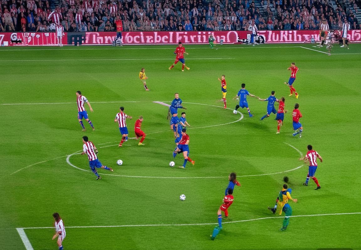 巴马对决：西甲巅峰对决战报回顾(图2)